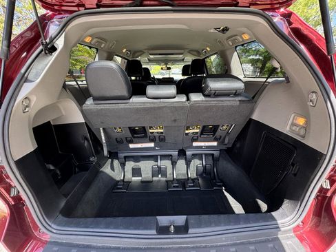 Used 2016 Toyota Sienna SE Premium FWD image 13