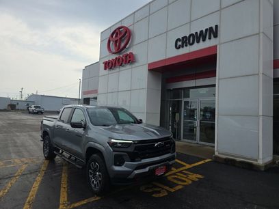 Used 2024 Chevrolet Colorado Z71 w/ Z71 Convenience Package 2