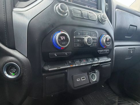 Used 2021 GMC Sierra 1500 Elevation RWD image 19