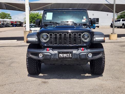 Used 2025 Jeep Wrangler Unlimited Rubicon AWD/4WD image 33