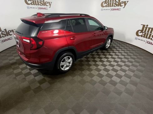 Certified 2024 GMC Terrain SLE w/ Driver Convenience Package AWD/4WD image 8
