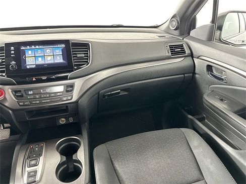 Used 2021 Honda Passport Sport image 25