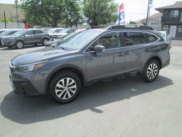 Used 2022 Subaru Outback Premium AWD/4WD image 3