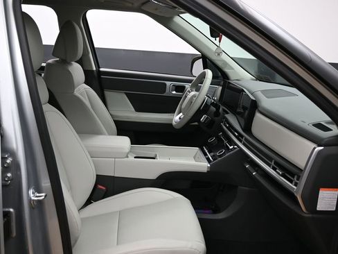 Used 2026 Hyundai Santa Fe SEL FWD image 38