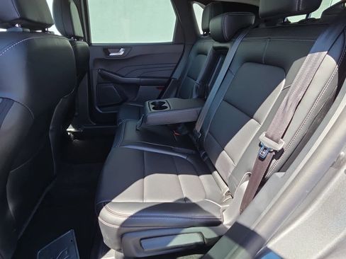 Used 2025 Ford Escape Platinum AWD/4WD image 14