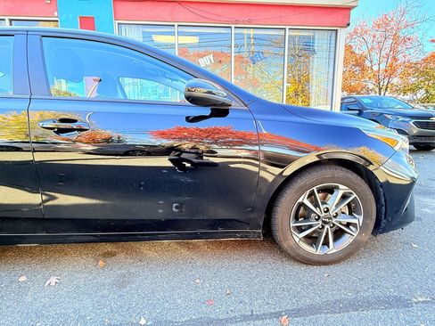 Used 2023 Kia Forte LXS FWD image 13