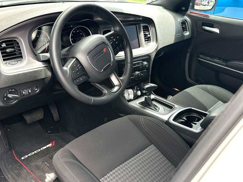 Used 2023 Dodge Charger SXT RWD image 4