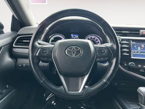 Used 2019 Toyota Camry SE image 15