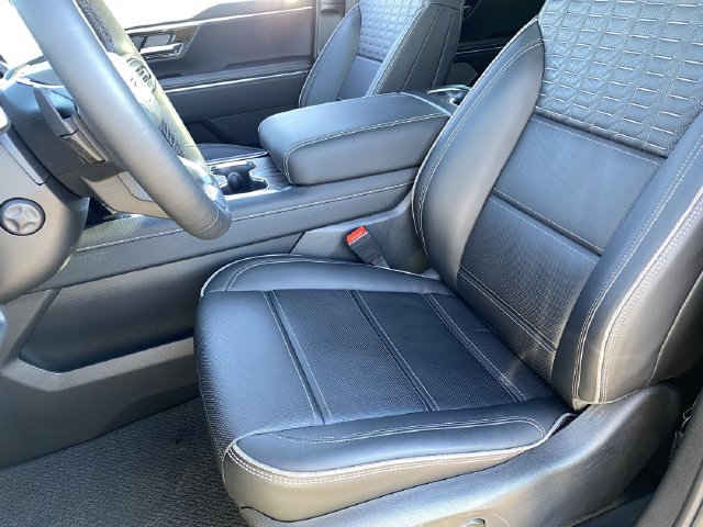 Used 2025 GMC Sierra EV Denali AWD/4WD image 21