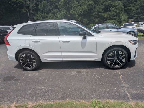 Certified 2026 Volvo XC60 B5 Plus w/ Protection Package Premier AWD/4WD image 7
