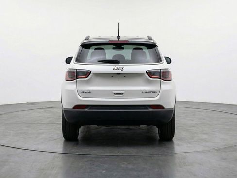 Used 2025 Jeep Compass Limited AWD/4WD image 7