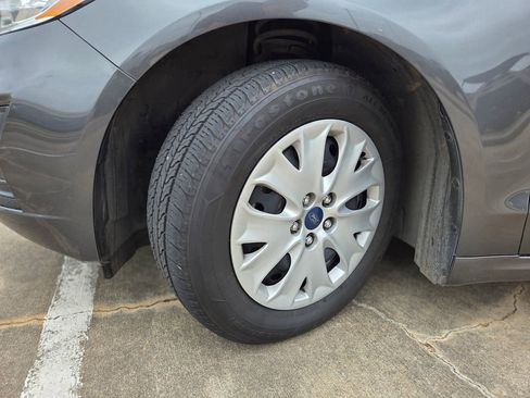 Used 2019 Ford Fusion S FWD image 24