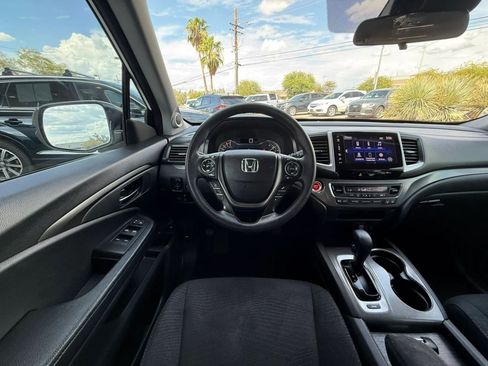 Used 2017 Honda Pilot EX image 53