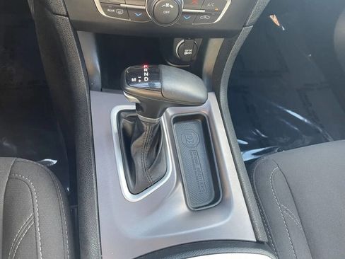 Used 2023 Dodge Charger SXT image 21