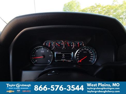 Used 2018 Chevrolet Silverado 1500 LT w/ All Star Edition AWD/4WD image 17