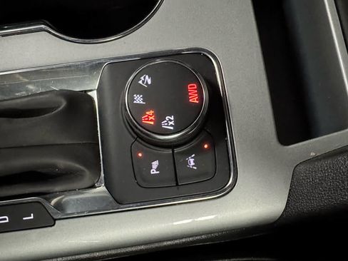 Certified 2025 Chevrolet Blazer LT w/ Convenience Package image 19