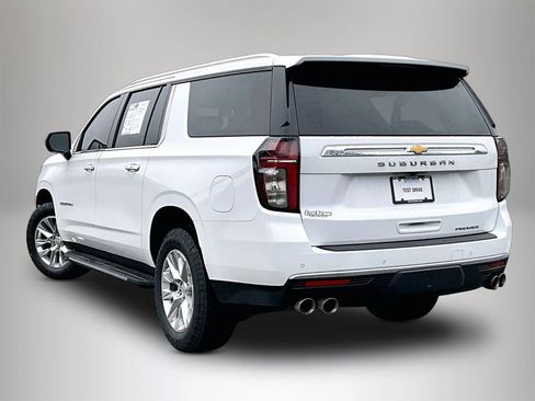 Certified 2023 Chevrolet Suburban Premier image 8