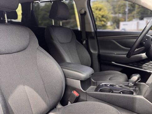 Used 2019 Hyundai Santa Fe SEL FWD image 19