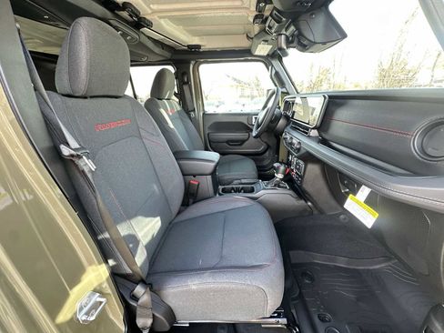 New 2026 Jeep Wrangler Unlimited Rubicon w/ Technology Group image 24