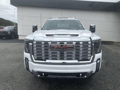 New 2026 GMC Sierra 3500 Denali w/ Denali Reserve Package image 13