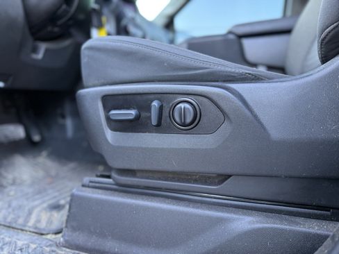 Used 2022 Chevrolet Silverado 1500 Custom image 14