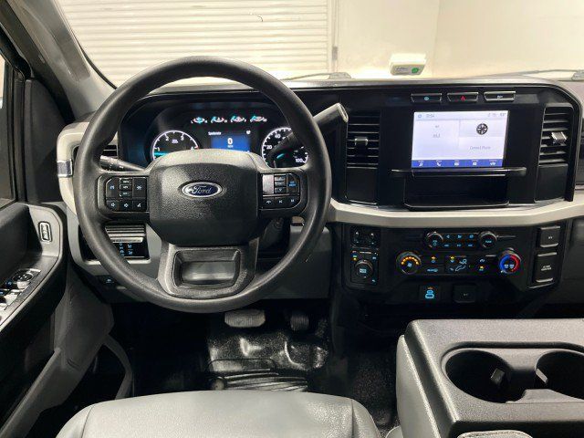 Used 2024 Ford F550 4x4 Crew Cab Super Duty image 13