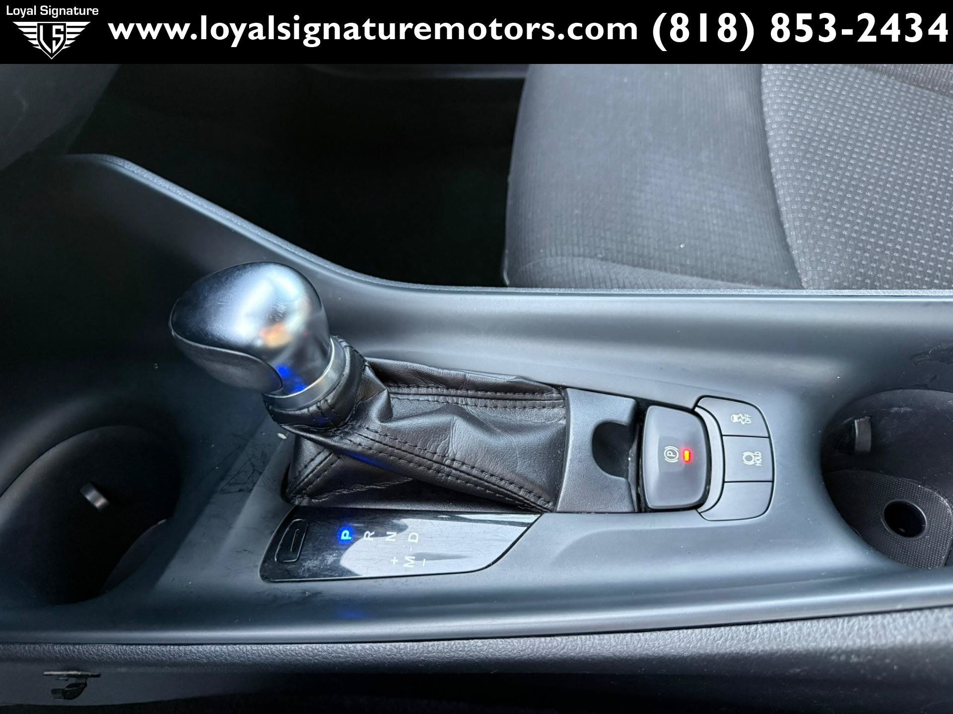 Used 2018 Toyota C-HR XLE FWD image 26