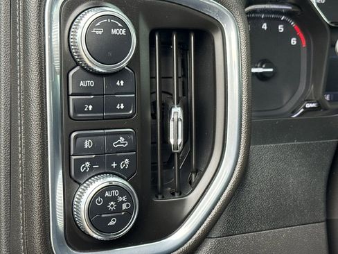 Used 2022 GMC Sierra 1500 SLT AWD/4WD image 25