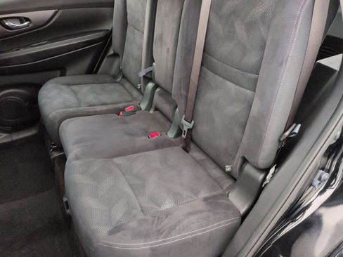 Used 2016 Nissan Rogue S image 20