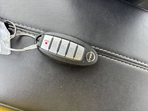 Used 2025 Nissan Altima 2.5 SV FWD image 21