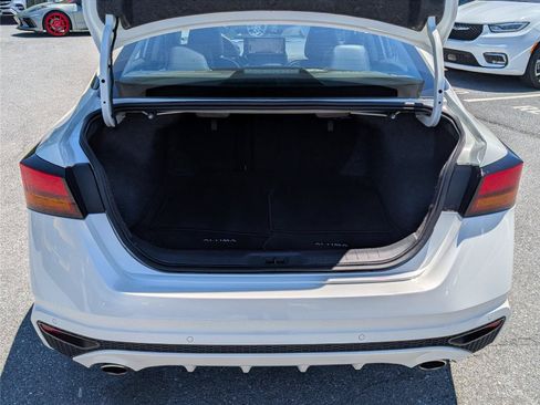 Used 2023 Nissan Altima 2.5 SL AWD/4WD image 14