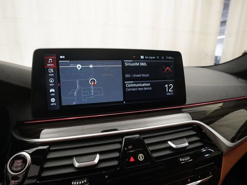 Used 2021 BMW 530i xDrive w/ Convenience Package image 6