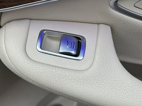 Used 2022 Mercedes-Benz GLC 300 image 22