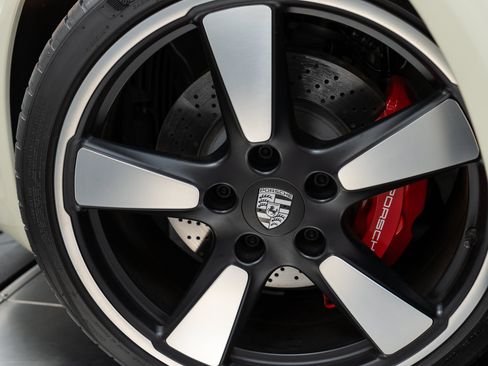Used 2014 Porsche 911 50th Anniversary Edition RWD image 47