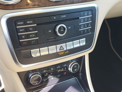 Used 2019 Mercedes-Benz GLA 250 image 25