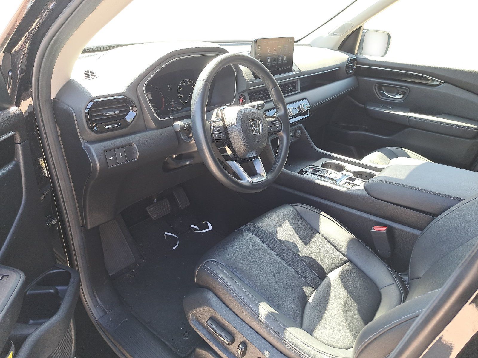 Used 2024 Honda Pilot Touring image 9