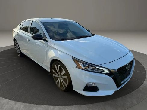 Used 2020 Nissan Altima 2.5 SR w/ Premium Package AWD/4WD image 6