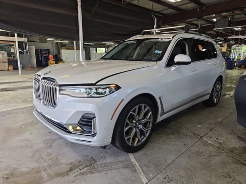 Used 2020 BMW X7 xDrive40i w/ Premium Package AWD/4WD image 7