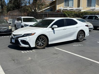 Used 2024 Toyota Camry SE