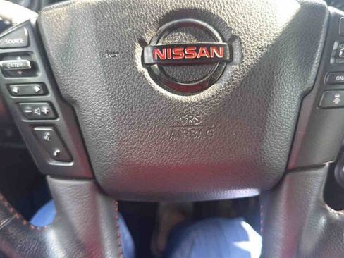 Used 2021 Nissan Titan PRO-4X w/ Pro-4x Convenience Package AWD/4WD image 28