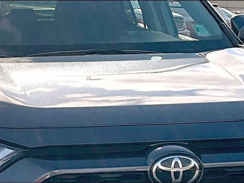 Used 2025 Toyota RAV4 XLE image 28