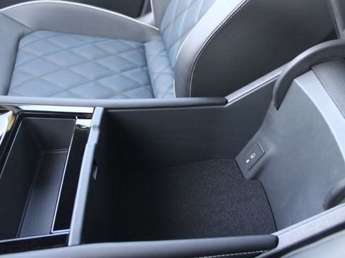 New 2026 Volkswagen Atlas Cross Sport SEL Premium R-Line image 33