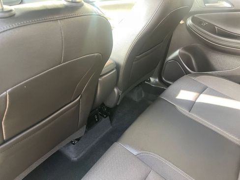 Used 2025 Buick Encore GX Preferred image 24