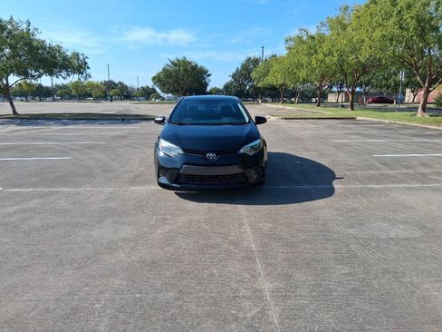 Used 2016 Toyota Corolla LE FWD image 9