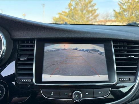 Used 2020 Buick Encore Preferred image 44