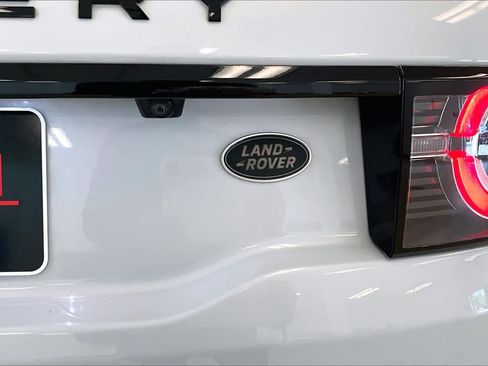 Used 2017 Land Rover Discovery Sport HSE AWD/4WD image 9