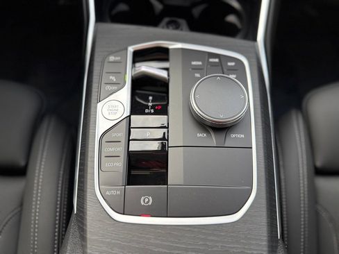 New 2026 BMW 330i Sedan w/ Premium Package image 15