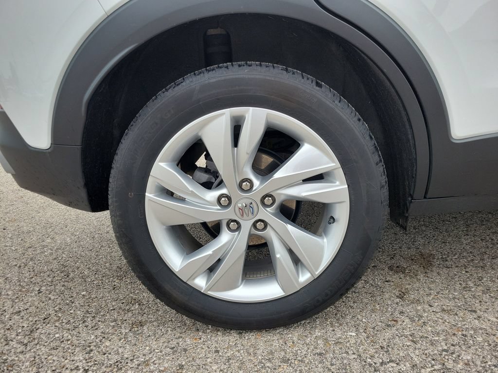 Certified 2024 Buick Encore GX Preferred AWD/4WD image 5