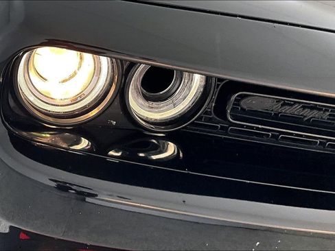 Used 2021 Dodge Challenger R/T w/ Blacktop Package image 39