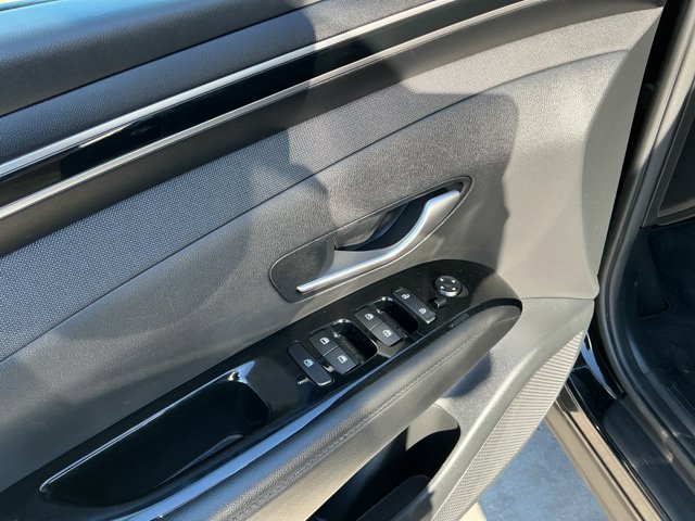 Certified 2022 Hyundai Tucson SEL AWD/4WD image 17